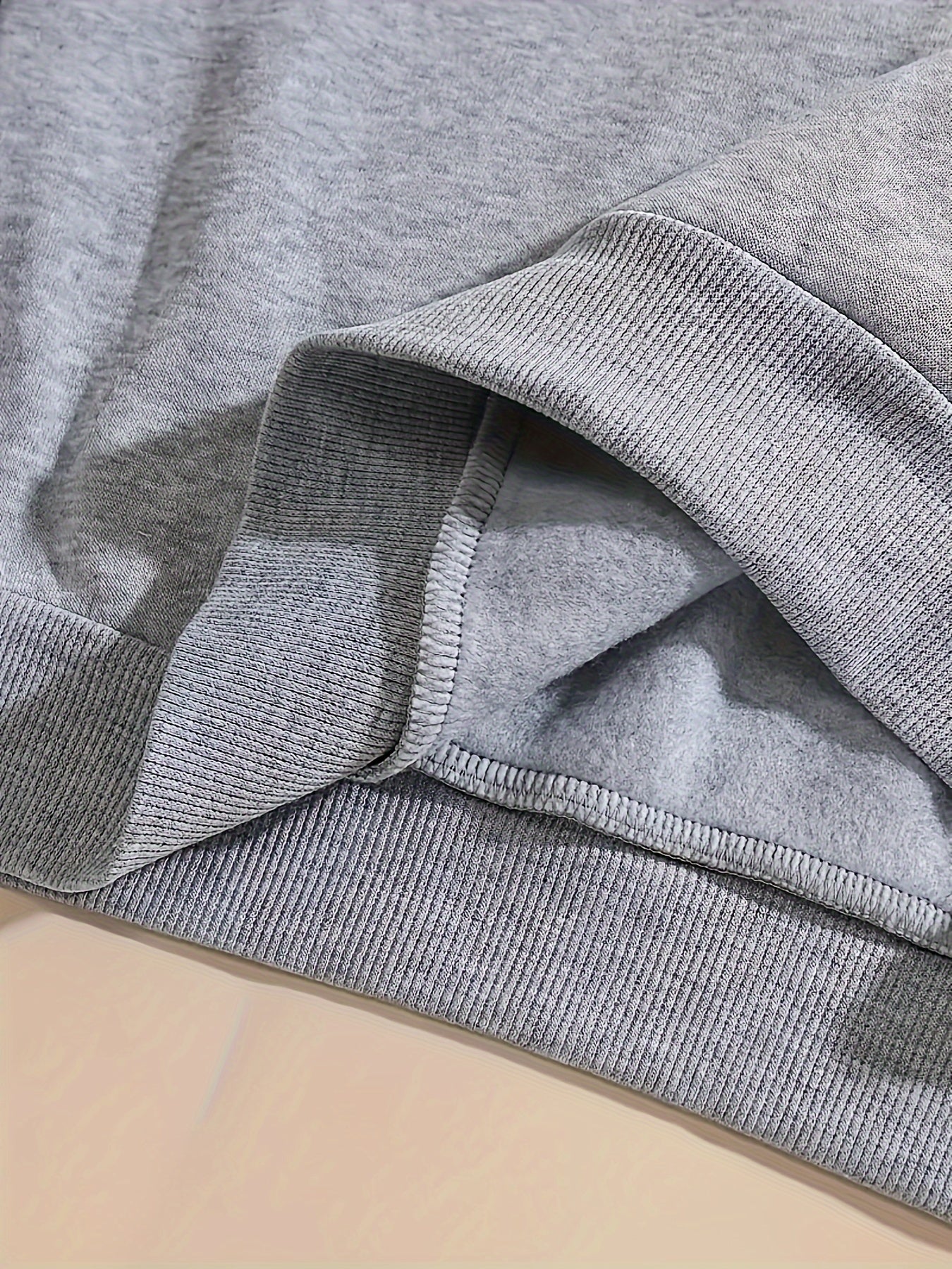 Stilvoller Pullover-Hoody mit Backprint und Kapuze für Women | Perfekt für den Alltag