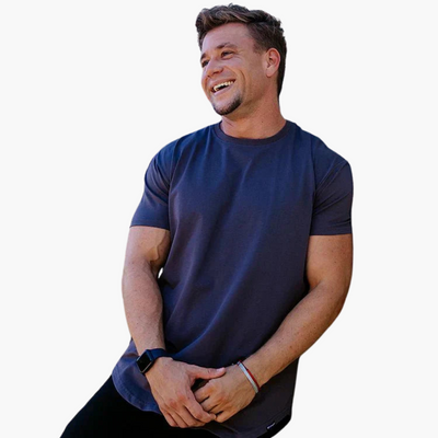Stefan | Formgebendes Dynamik-Shirt