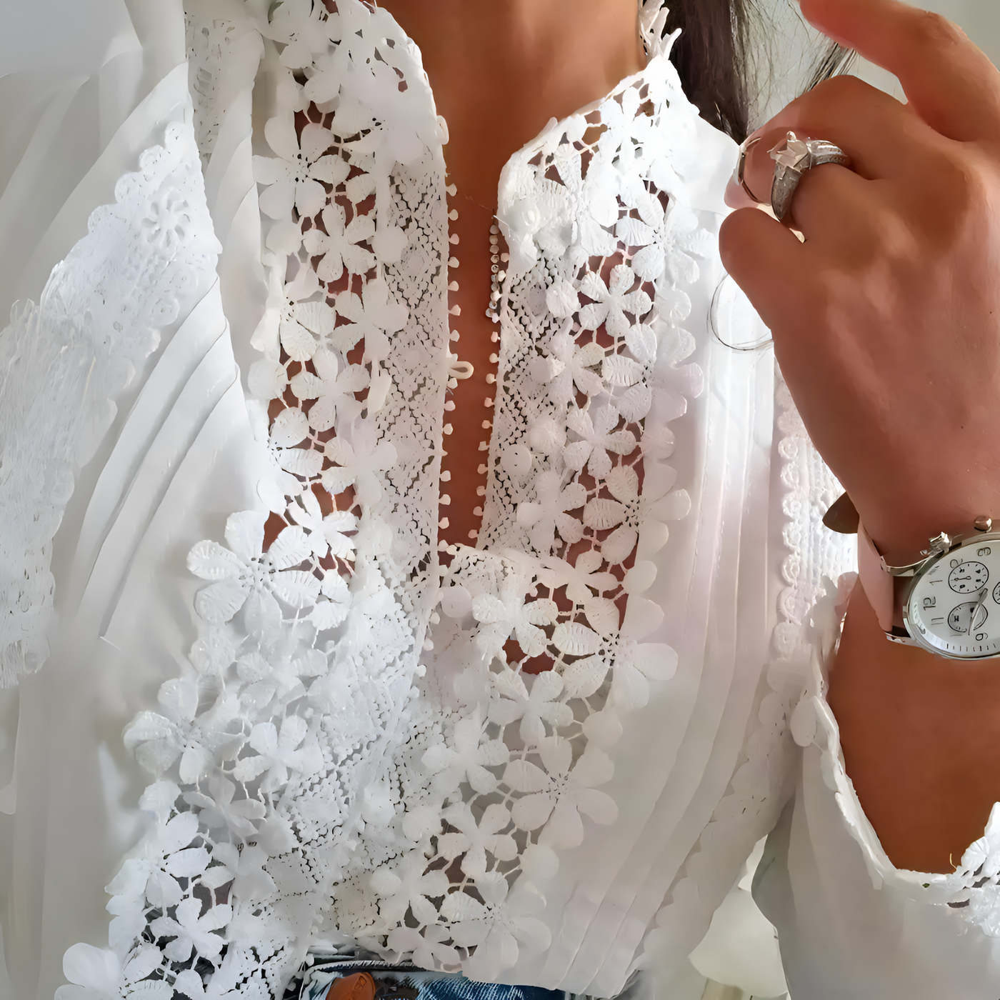 Spitzenbluse mit Stickereidetails | Stehkragen | Eleganter Boho-Stil