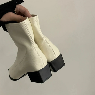 Corvys - Die stilvollen Stiefeletten für elegante Auftritte