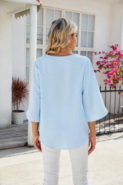 Bluse mit V-Ausschnitt | 3/4-Ärmel mit Schlitz | Lockerer Schnitt