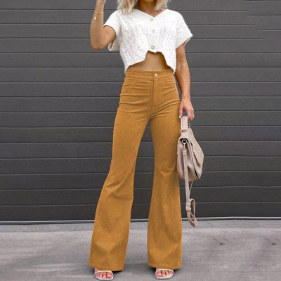 Soryn - Feminine Kurven, stilvoll inszeniert – mit der Flare Hose