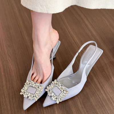 Clarissa - Spitze High Heels mit Strassdetails
