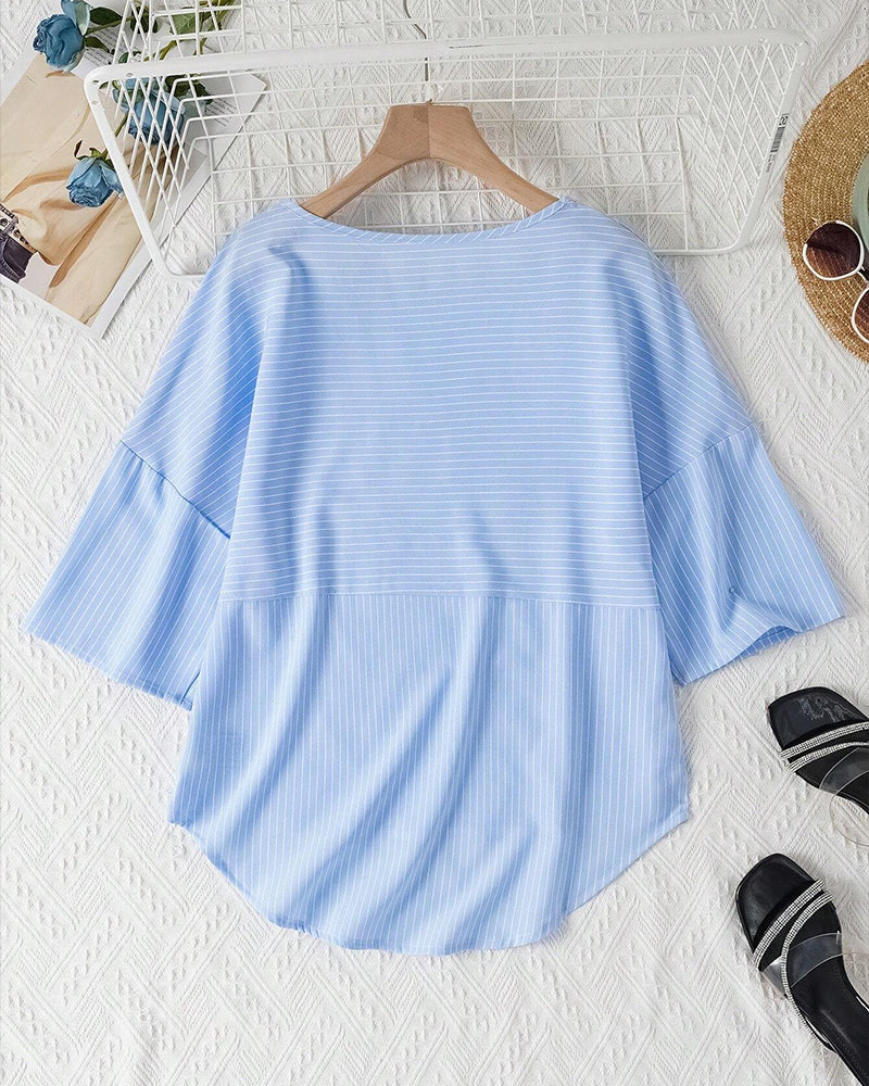Abigail - Lässige, gestreifte Bluse mit lockerer Passform und Knopfleiste für Damen | Gestreifte Bluse mit Rundhalsausschnitt und halblangen Ärmeln