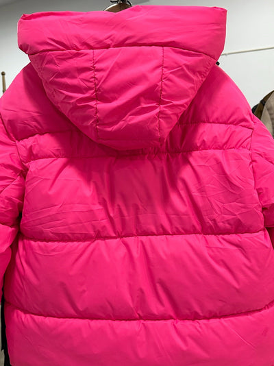 Kurze elegante warme Pufferjacke mit Kapuze für Damen | Für jeden Tag