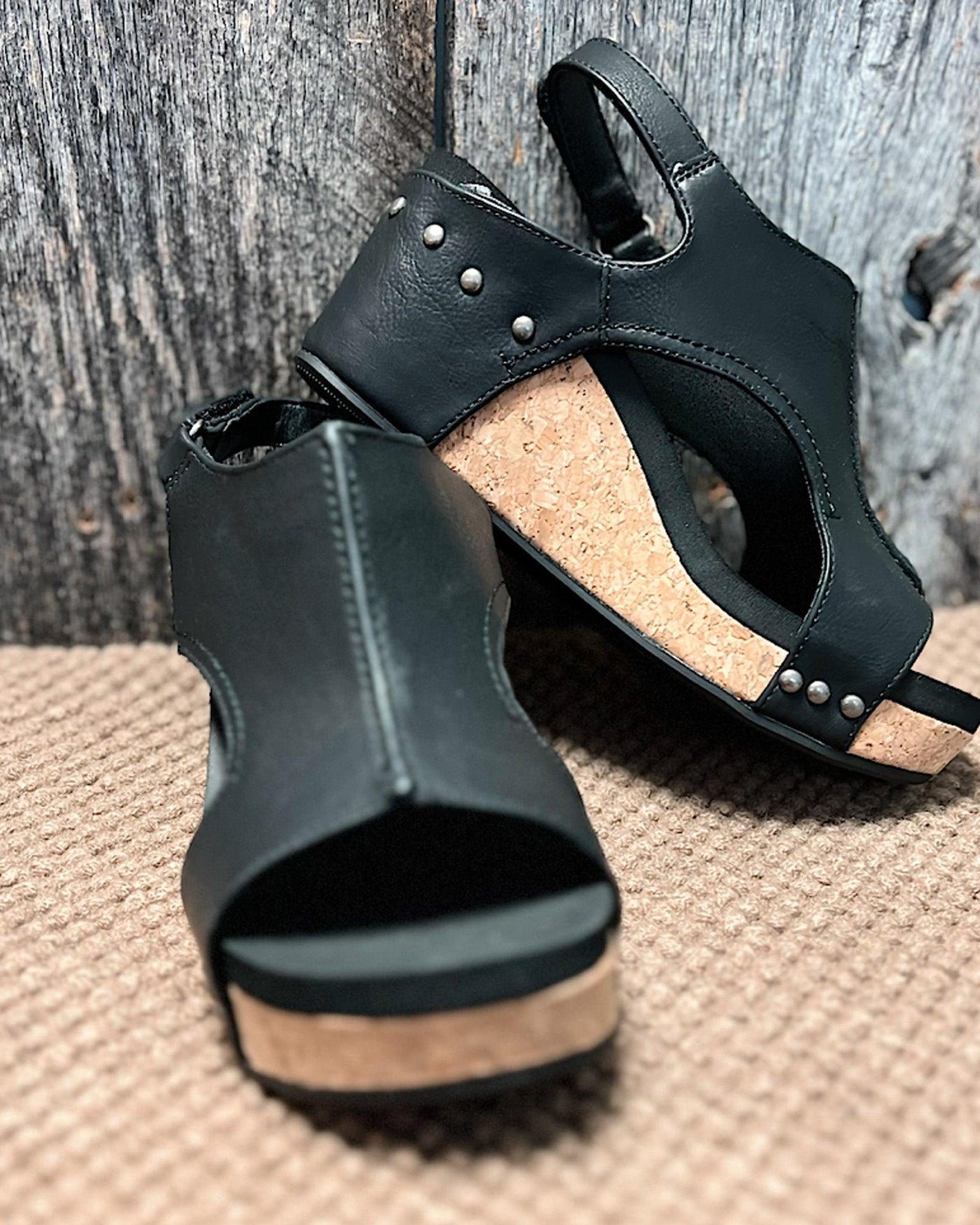 Tuna - Damen Plateau-Keilsandalen aus Kork mit Fesselriemchen | Stilvolle Sandalen mit offenem Zehenbereich und Keilabsatz für Damen