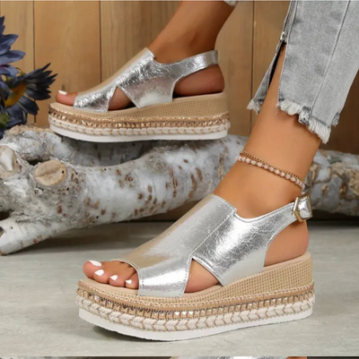 Cyrelle - Die stilvollen orthopädischen Sandalen für den Sommer