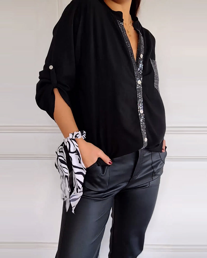 Amelia - Schicke Bluse mit Knopfleiste und Paillettenbesatz für Damen | Elegante Langarmbluse mit Paillettentasche