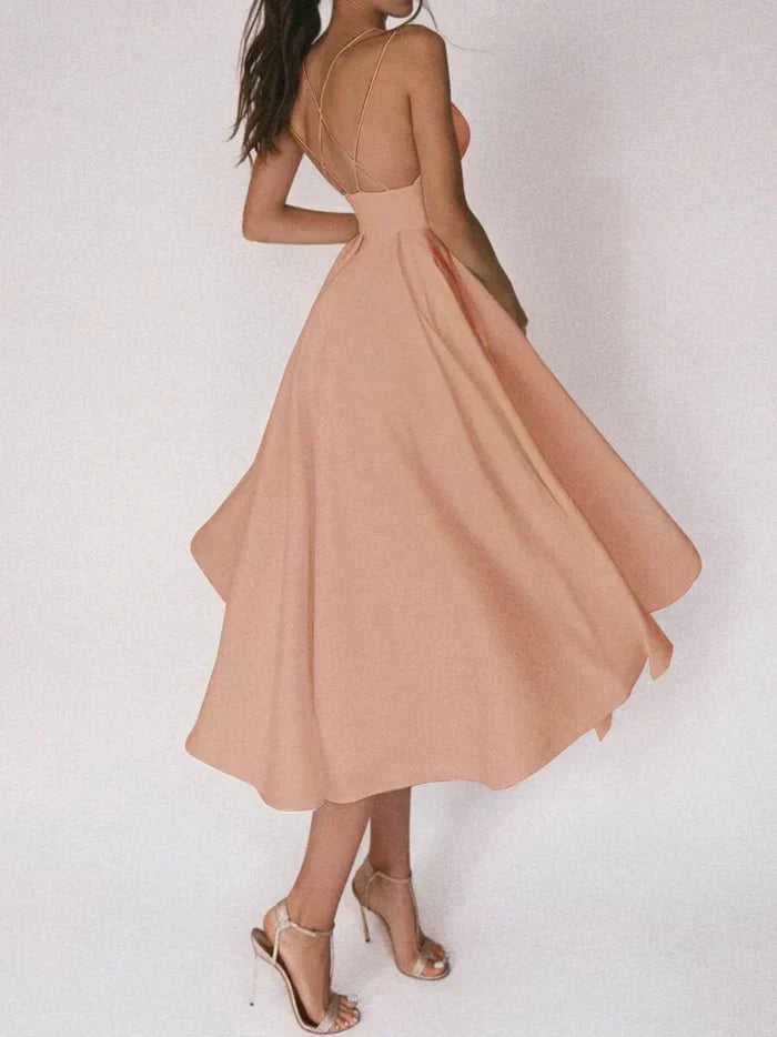 Selvian - ELEGANZ TRIFFT KOMFORT – DAS PERFEKTE KLEID MIT V-AUSSCHNITT!
