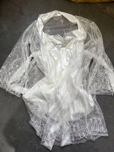 Bequemes Dünnes Spitzen Robe Und Wasserfallausschnitt Slip Kleid Pyjama Set Für Damen | Für Alltagstrage