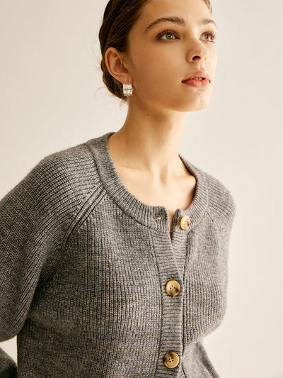 Strickjacke mit Knöpfen | Gerippte Struktur | Zeitloser Komfort