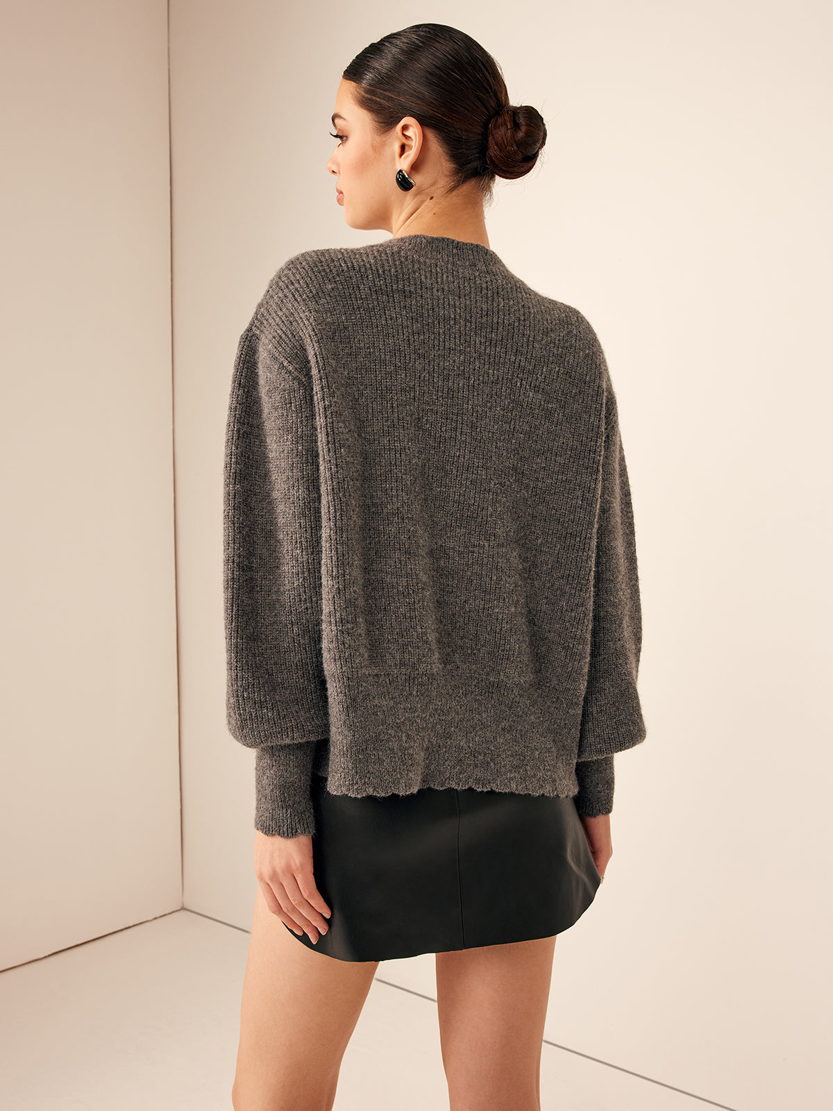 Strickjacke mit Zierschleifen | Strukturmuster | Feminine Details