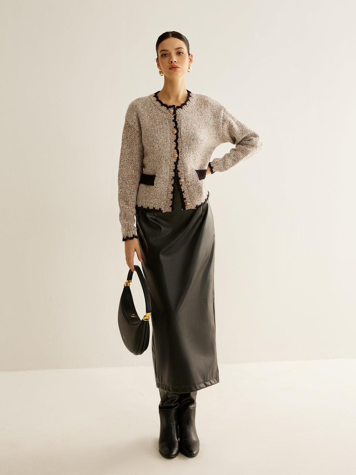 Bouclé-Cardigan mit Zierknöpfen | Kontrastdetails | Strukturierter Schnitt