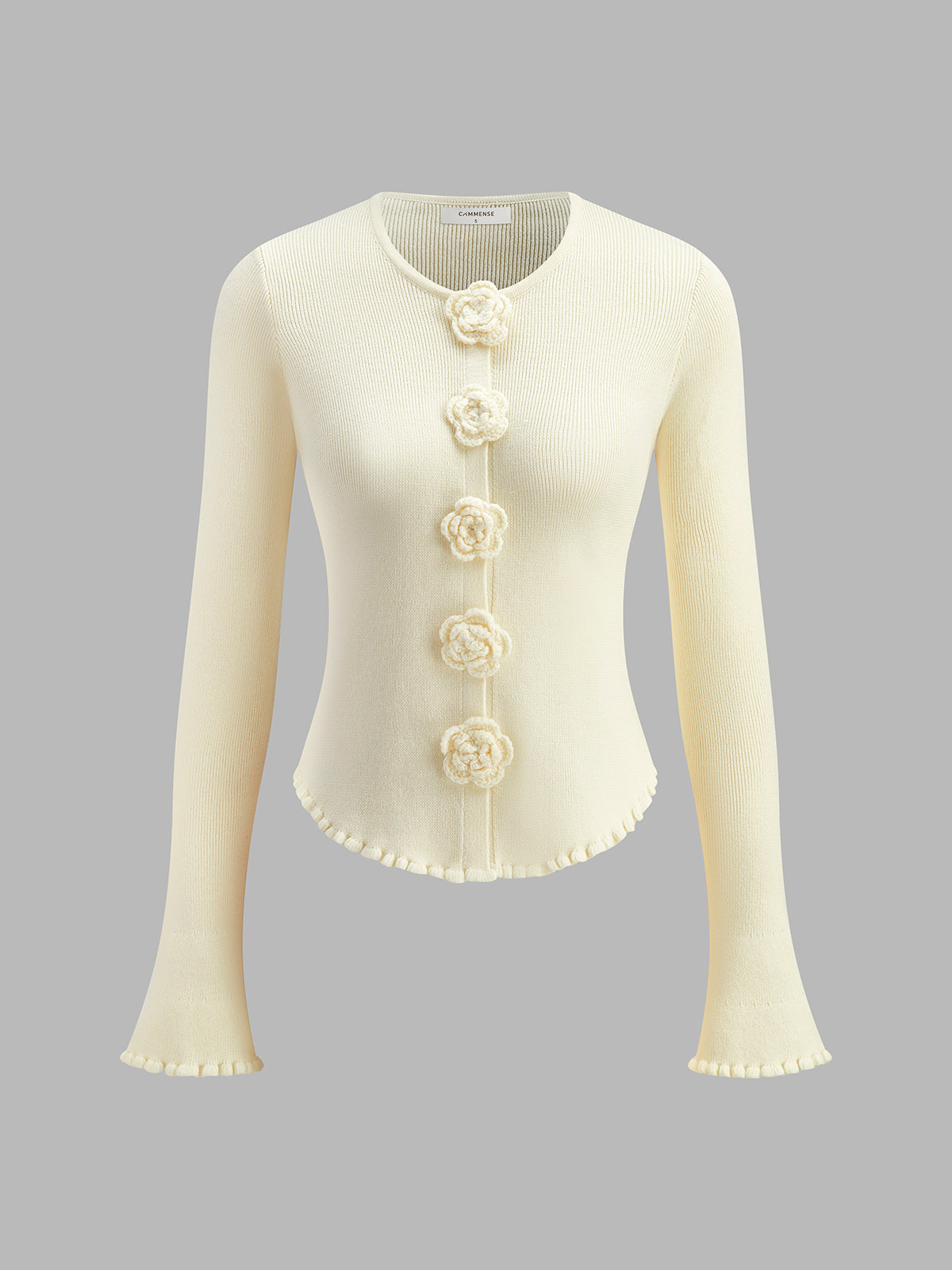 Strickjacke mit Blumenknöpfen | Schmale Passform | Romantischer Stil