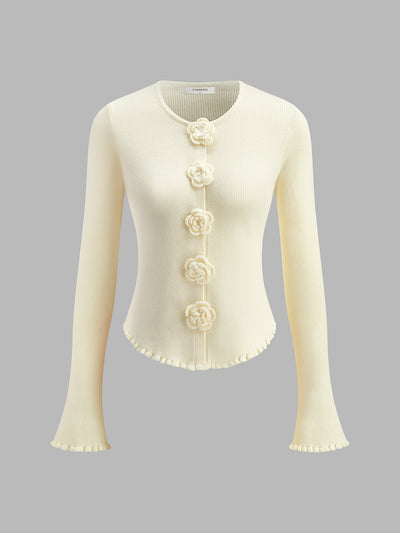 Strickjacke mit Blumenknöpfen | Schmale Passform | Romantischer Stil