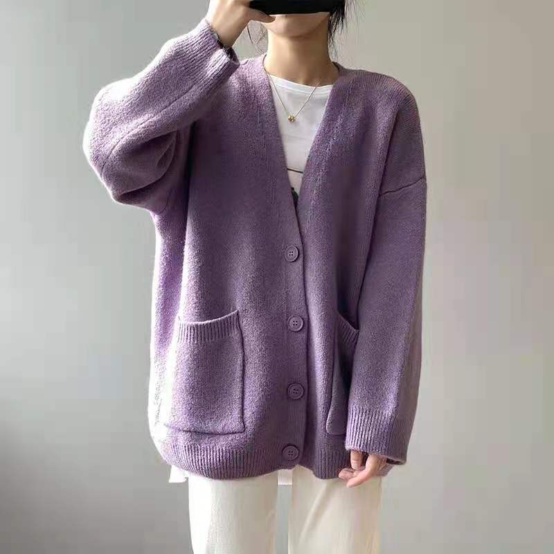 Übergroßer Damen Pullover mit V-Ausschnitt und Knopfleiste - Lässiger Strick