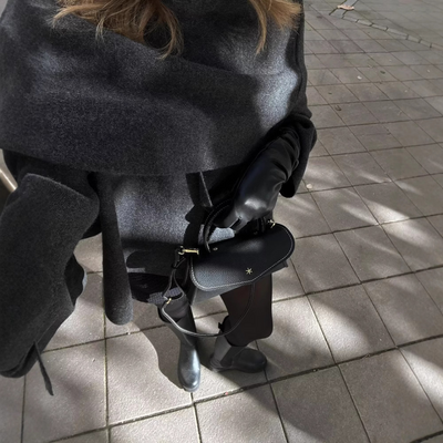 Damen Cape Mantel aus Weichem Stoff mit Asymmetrischem Design