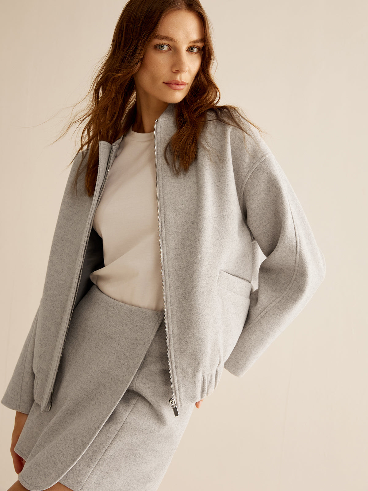 Damenjacke Mit Taschen und Reißverschluss, Lange Ärmel, Schlichte Eleganz