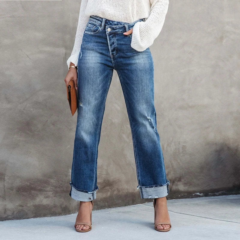 Melwen -  Figurschmeichelnd. – Unsere neueste Damenjeans für die Saison