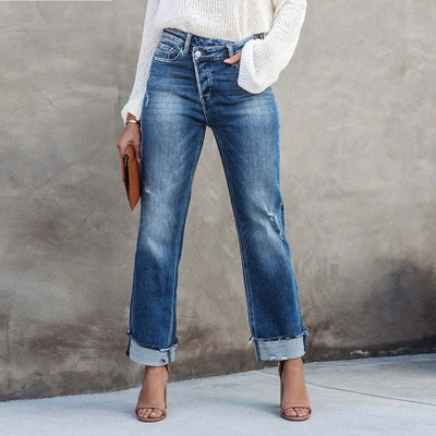 Melwen -  Figurschmeichelnd. – Unsere neueste Damenjeans für die Saison