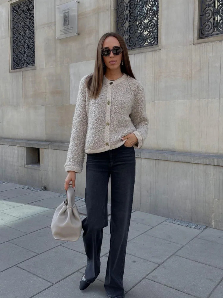 Kuschelige Damen Teddy Strickjacke für den Winter