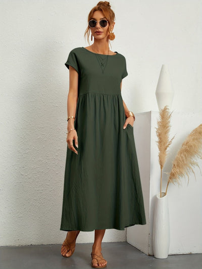 Damenkleid mit Rundhalsausschnitt