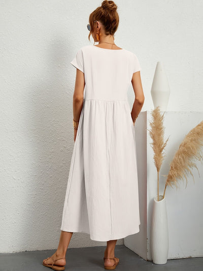 Damenkleid mit Rundhalsausschnitt