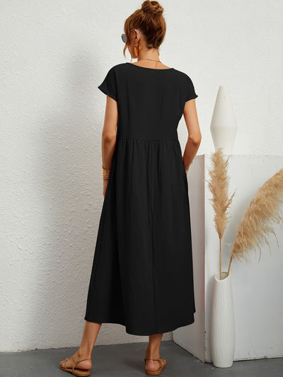Damenkleid mit Rundhalsausschnitt