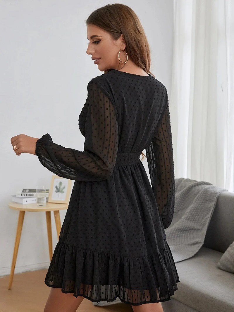 Nadia -Langärmeliges Kleid mit V-Ausschnitt