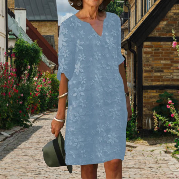 Elegantes Damenkleid mit femininer Silhouette