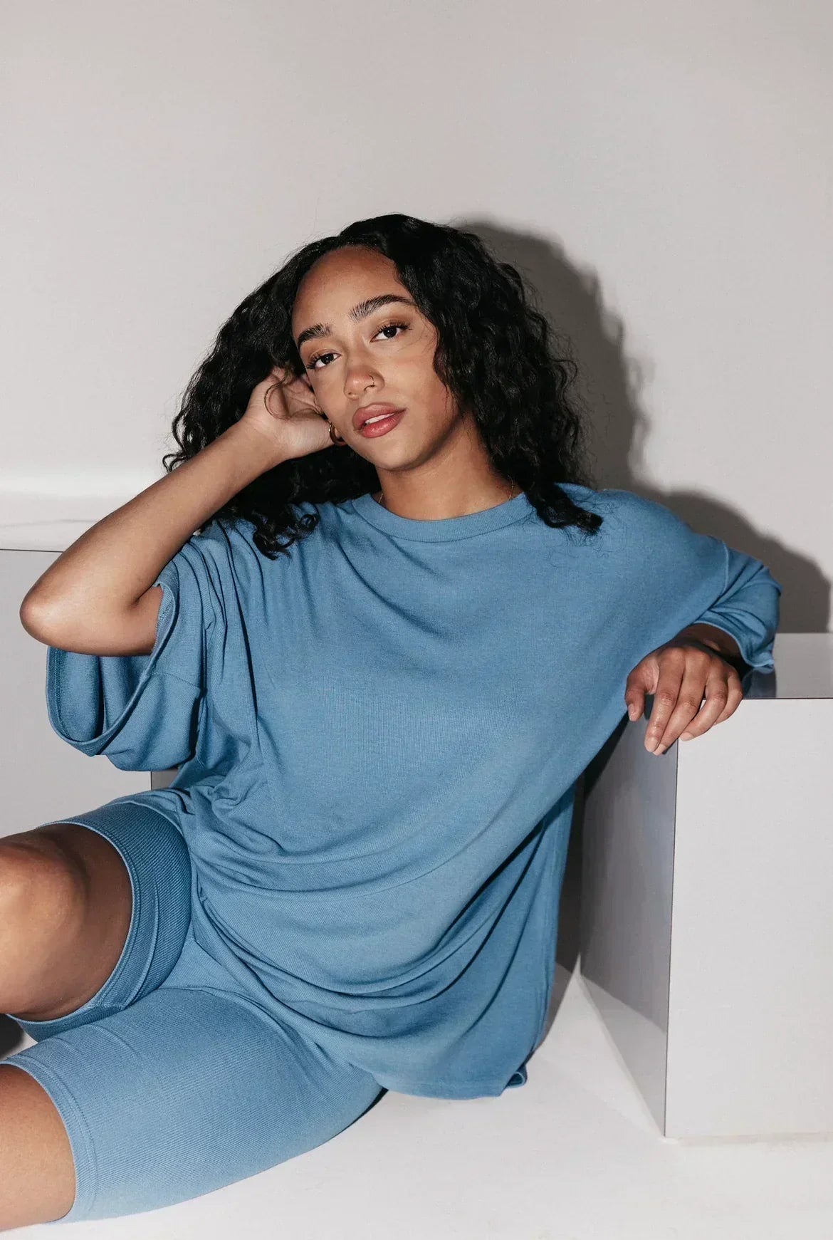 Damen Loungewear Set: Übergroßes T-Shirt mit Fahrradhose, Bequem und Vielseitig