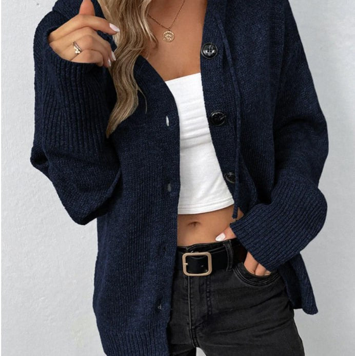 VIOLETTE – Strickjacke  Wärme & Stil perfekt vereint