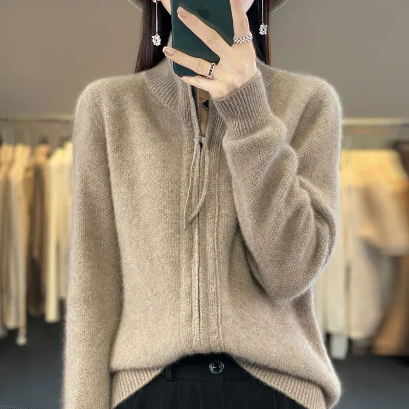 Strickjacke mit Doppelreißverschluss | Minimalistischer Stil & Elegante Details