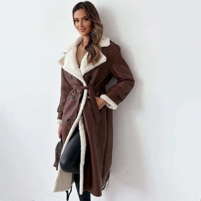 Damen Langer Daunenmantel mit Knopfleiste | Warm und Elegant