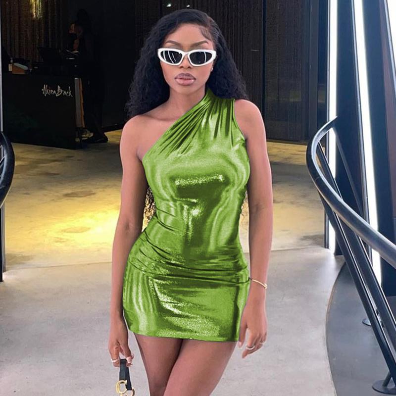 Edzen - One-Shoulder Dress Ein Kleid zum Auffallen