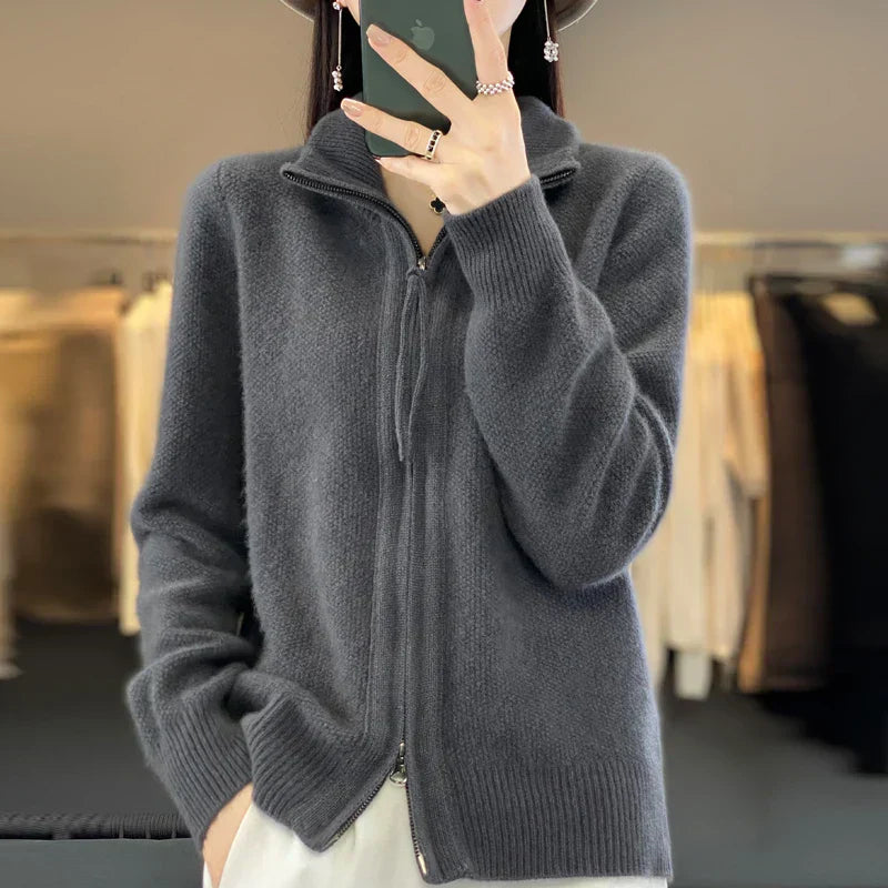 Strickjacke mit Doppelreißverschluss | Minimalistischer Stil & Elegante Details