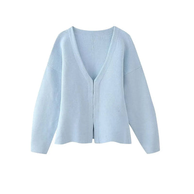 Strickjacke mit V-Ausschnitt | Schlichtes Design | Elegante Silhouette