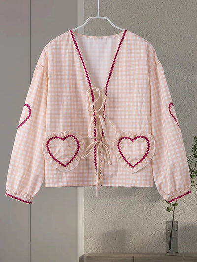Bluse mit V-Ausschnitt | Verspielte Details | Femininer Charme