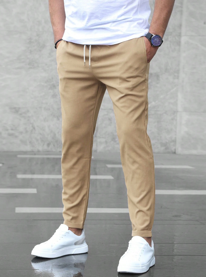 Slim-Fit Stretch Freizeithose für Herren