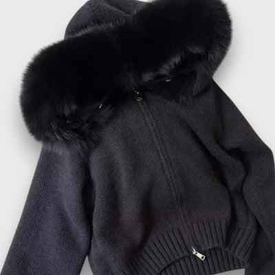 Alisanne – Strickjacke mit Reißverschluss und Faux-Fur-Kragen