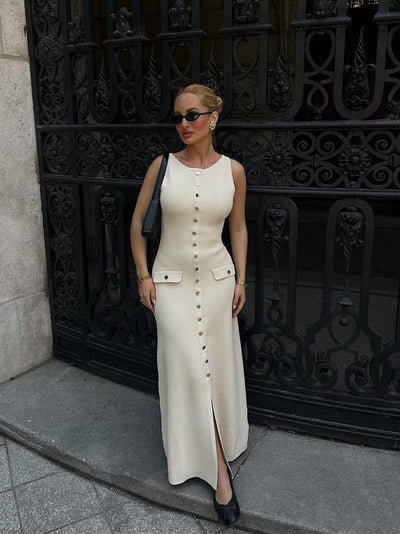 Strickkleid mit Knopfleiste | Ärmellos | Figurbetonte Silhouette