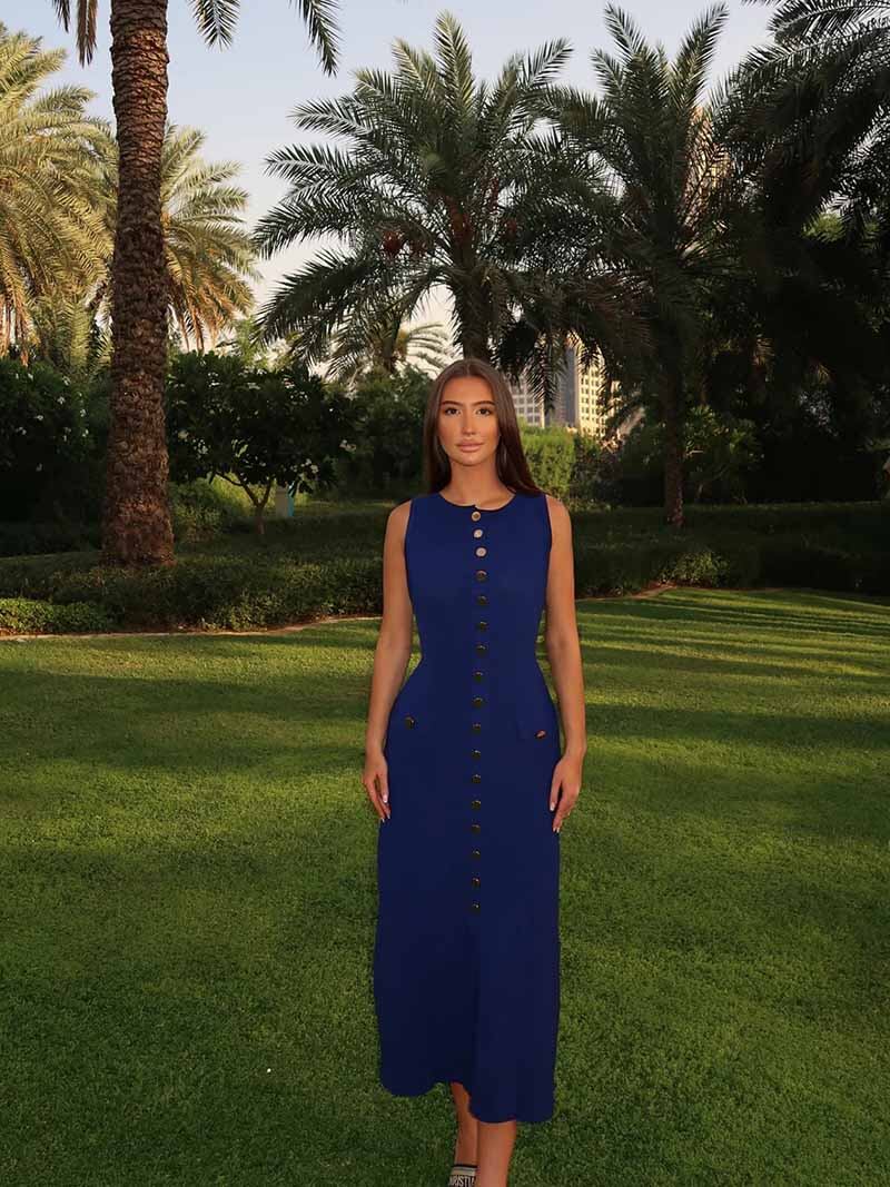Strickkleid mit Knopfleiste | Ärmellos | Figurbetonte Silhouette
