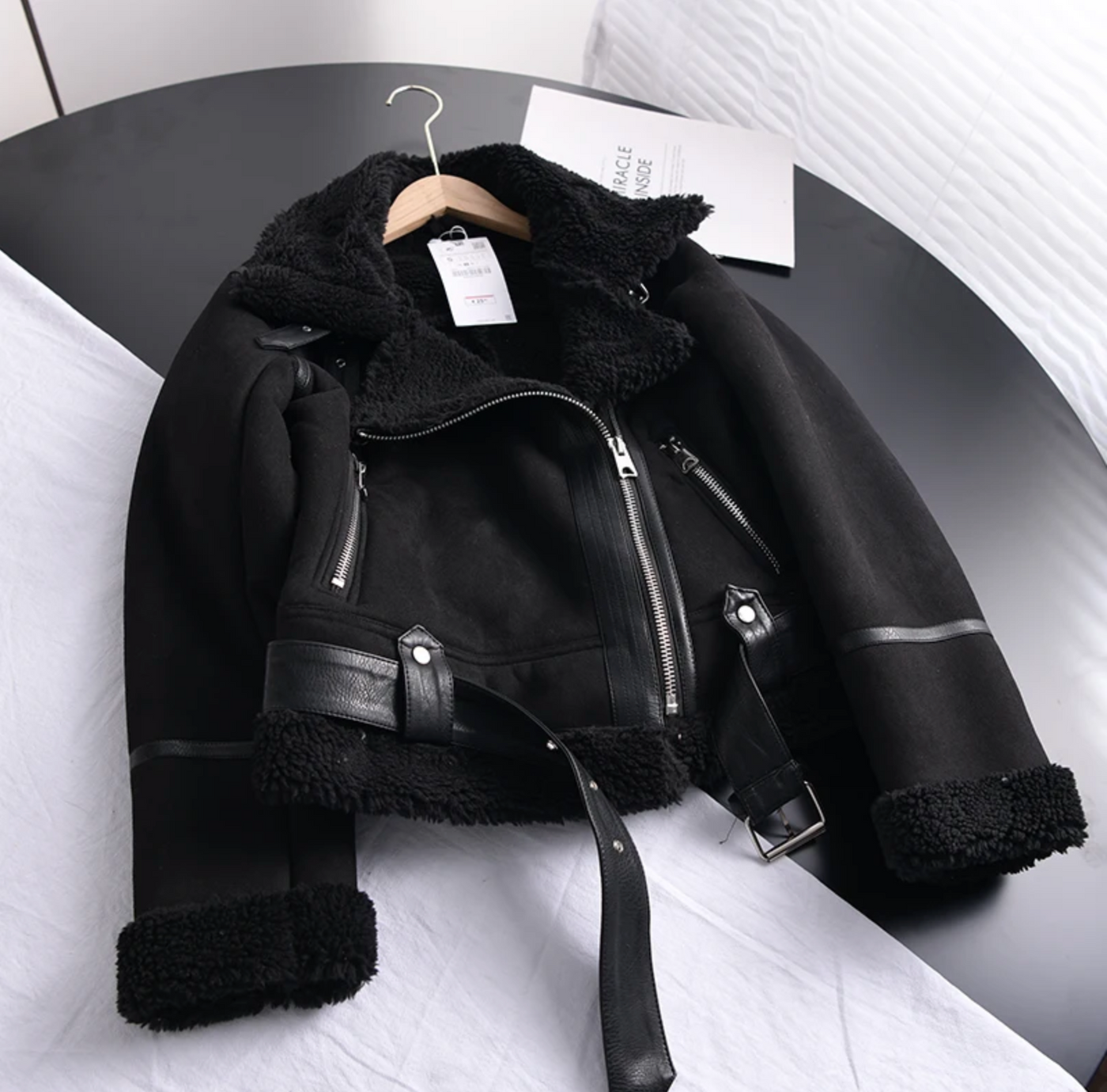 Bikerjacke Damen | Kurzschnitt mit Kragen und Reißverschluss