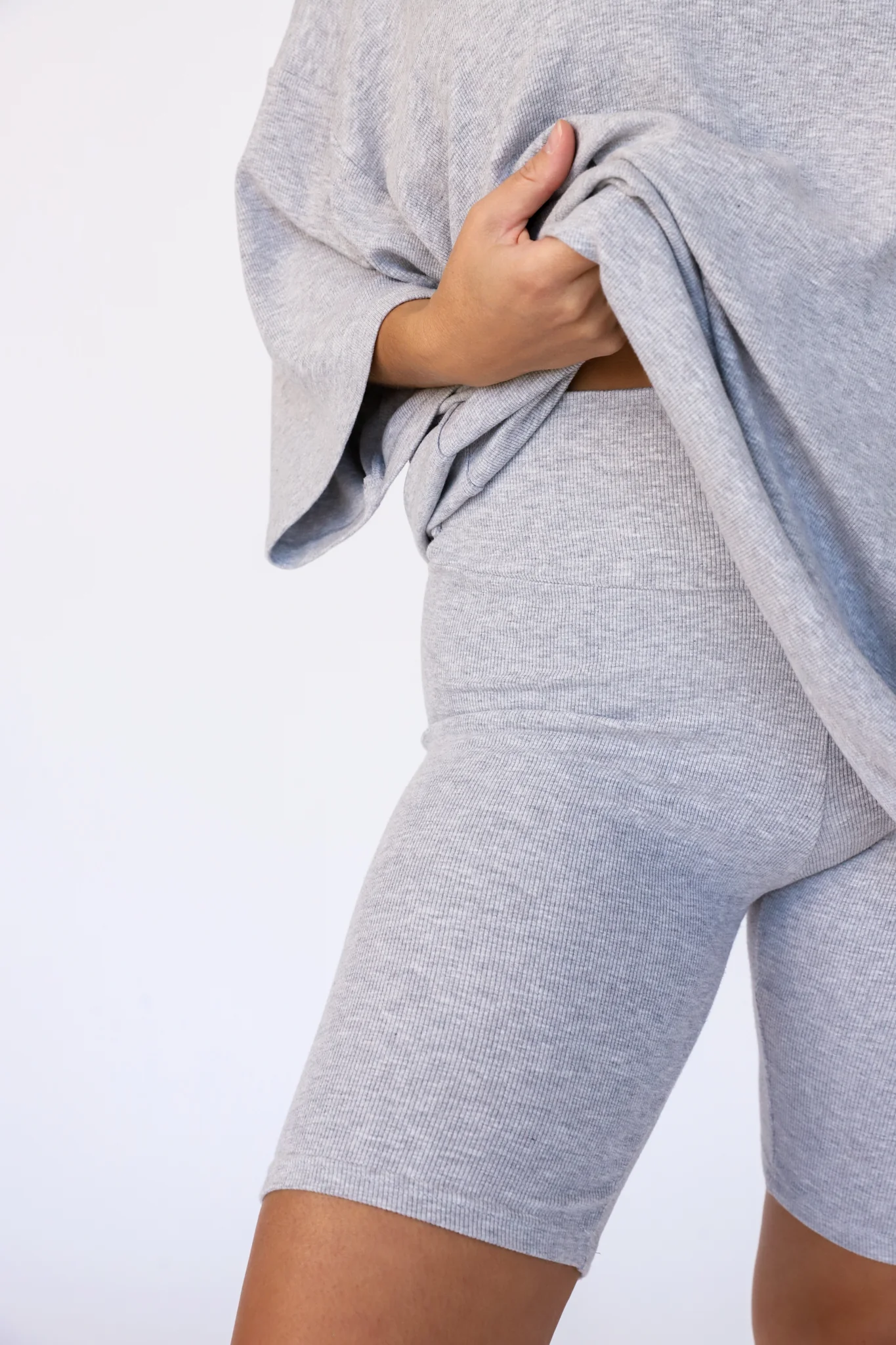 Damen Loungewear Set: Übergroßes T-Shirt mit Fahrradhose, Bequem und Vielseitig