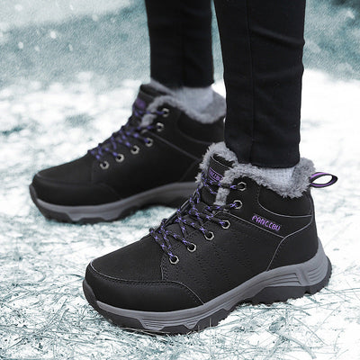 TerraFrost™ – Wasserdichte & Rutschfeste Winterschuhe für Damen & Herren