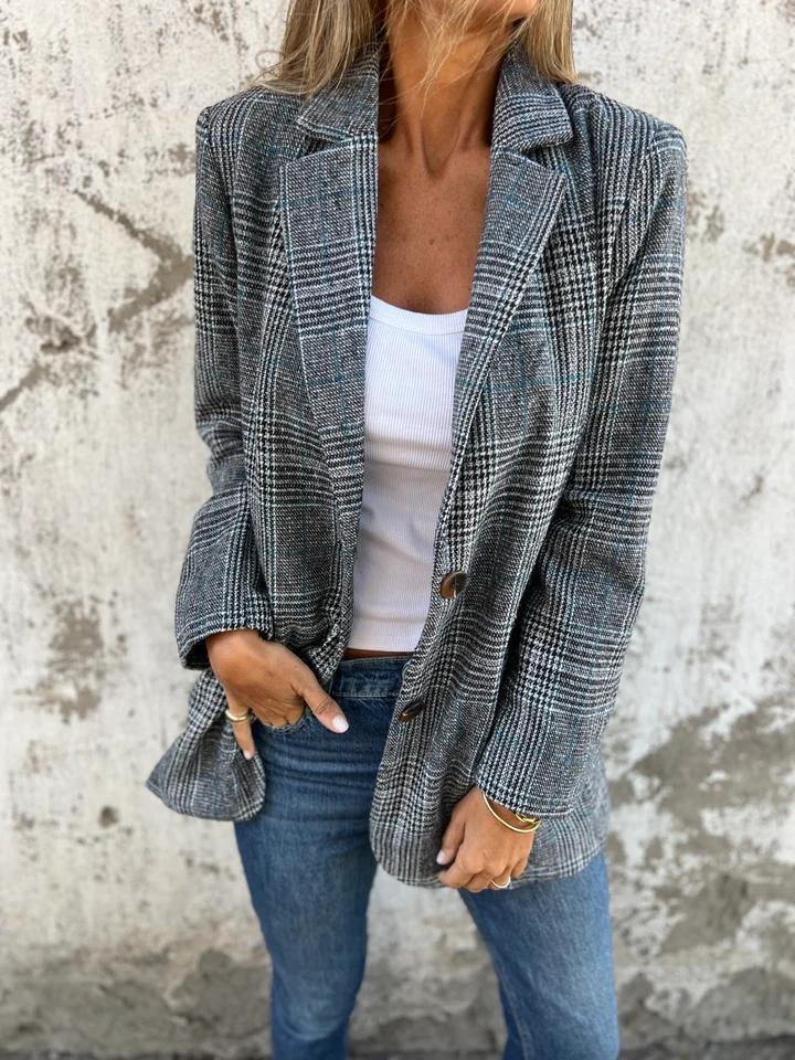 Elaina – Stilvoll Karierter Winterblazer
