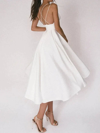 EleganceWear™ – Damen Kleid mit V-Ausschnitt & Rückenfreiem Design