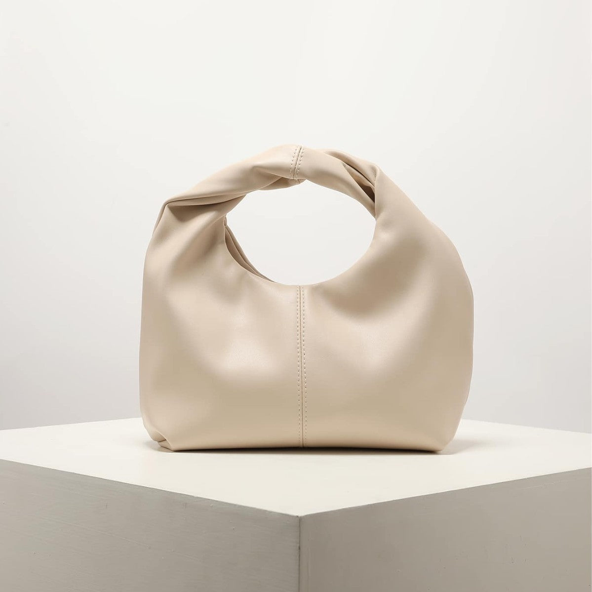 Theodora - Tragbare Schultertasche, Unterarmtasche