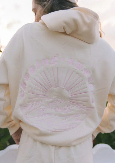 Damen Hoodie mit Strandmotiv – Bequemer Kapuzenpullover in Rosa oder Blau mit Sonnenuntergangs-Print