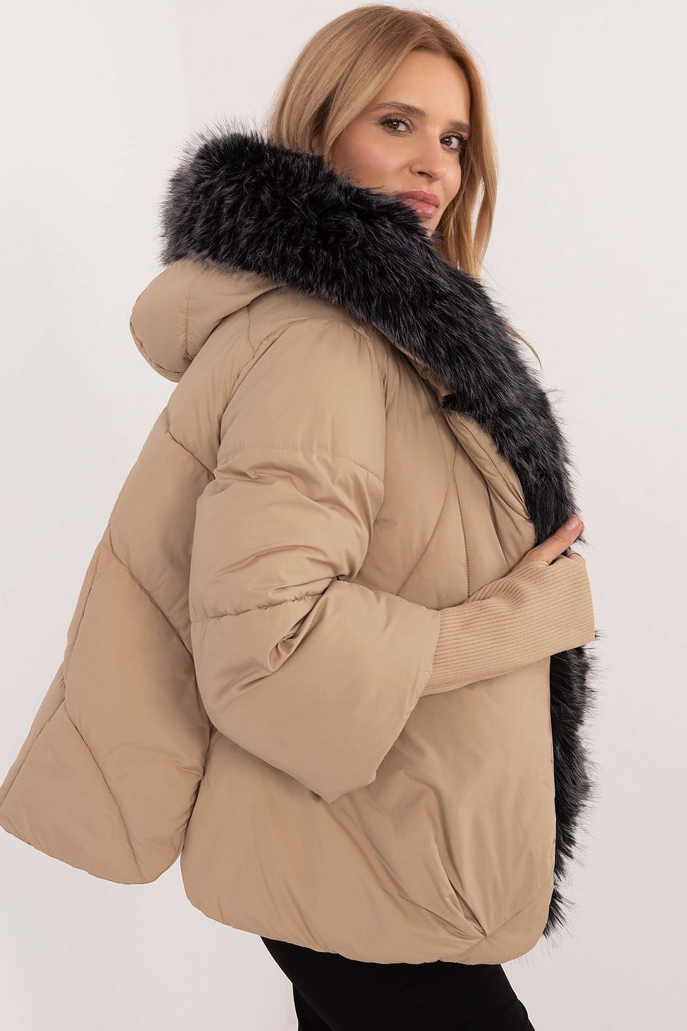 Steppjacke mit Kunstfell | Weite Passform | Warmer Komfort